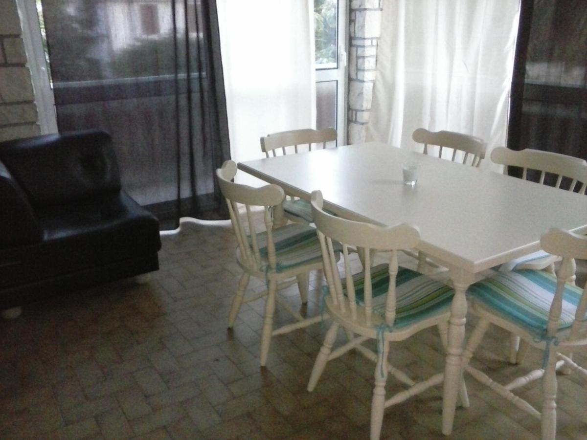 Apartman Sole Apartment Karigador Bagian luar foto